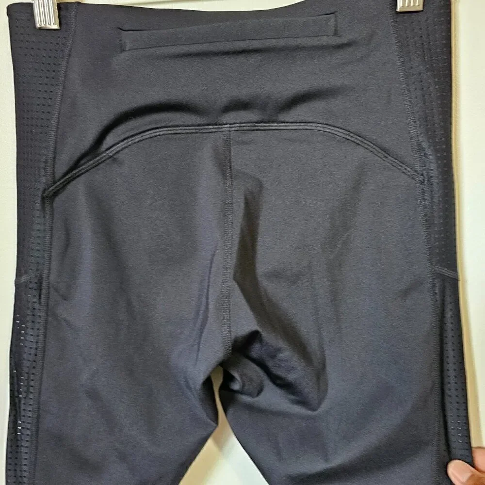 EUC LIKE NEW FABLETICS MOTION 365+ BY FABLETICS BLACK SOFT LEGGINGS SIZE MEDIUM